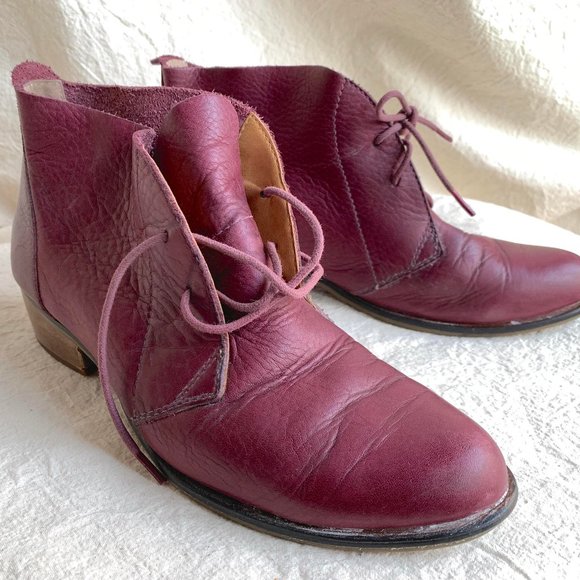 Latigo Burgundy Leather Booties - Picture 4 of 8